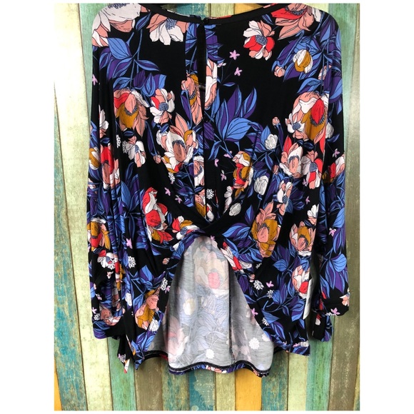 Free People Keepin' On T-shirt - Picture 2 of 4